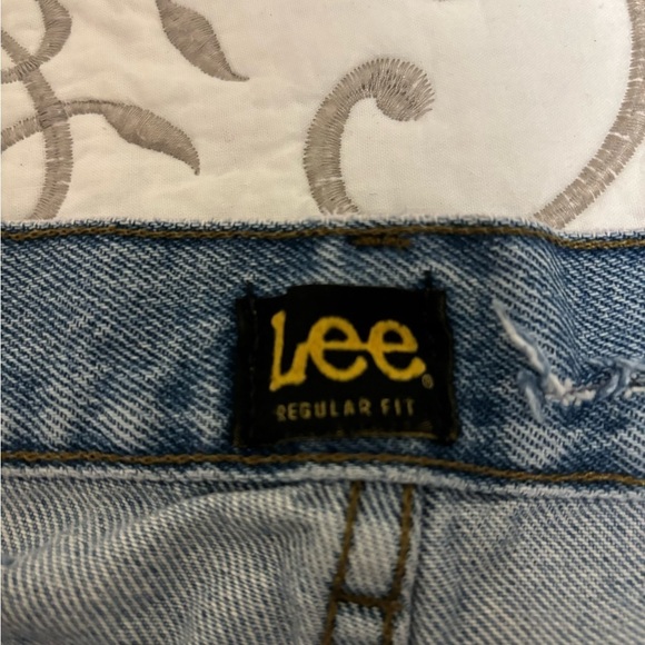 Lee Light Wash Blue Denim DIY Cut Off Distressed Shorts. SZ 31. Fringe. Boho. - Picture 13 of 15